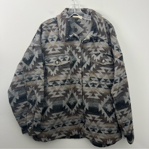 New In Southwestern Aztec Jacket Oversized - Picture 1 of 7